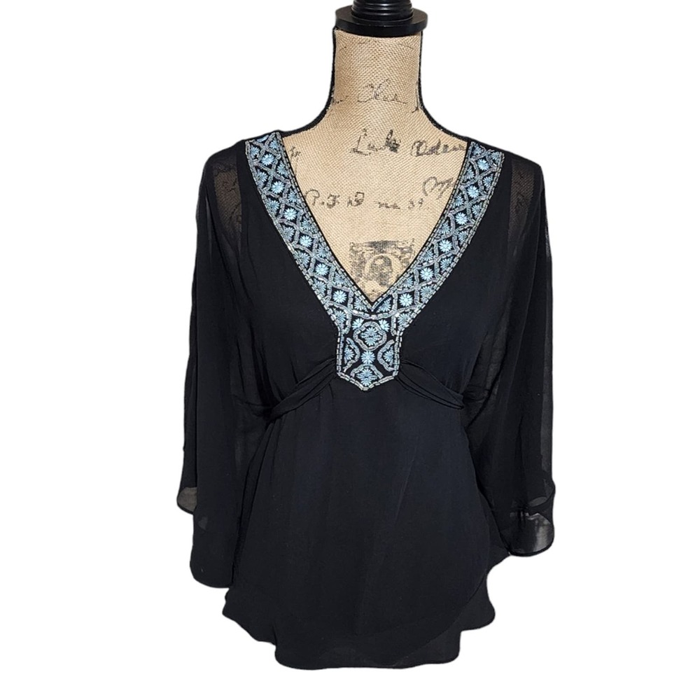 White house black market Black Poncho Style Embroidered V neck Blouse Small‎ XXS